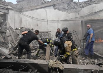 Eight Dead in Zaporizhzhia as Strikes Continue