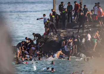18 Dead as Thousands Breach Ceuta Border From Morocco