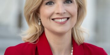 Official portrait of Ashley Hinson, Republican candidate in Iowa's 2026 U.S. Senate race.