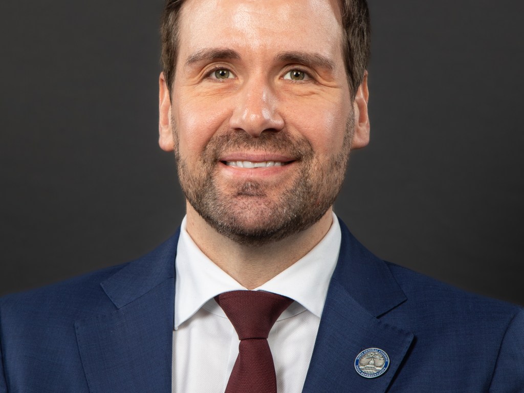 Official portrait of Josh Turek, Democratic candidate in Iowa's 2026 U.S. Senate race.
